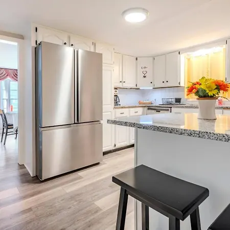 Remodeled Salisbury Home Exterior foto